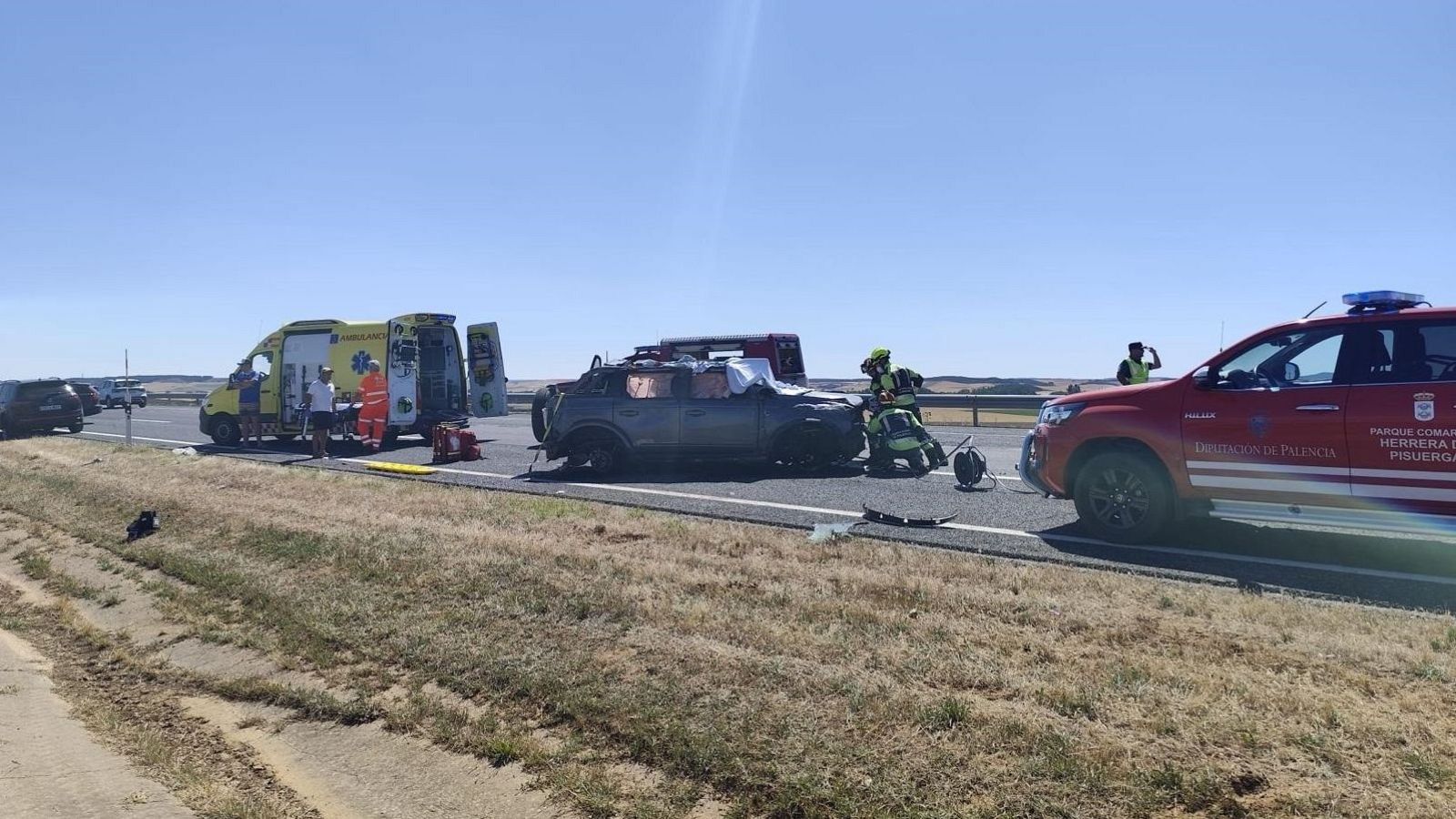 Mueren cuatro personas de la misma familia en un accidente de tráfico en Palencia