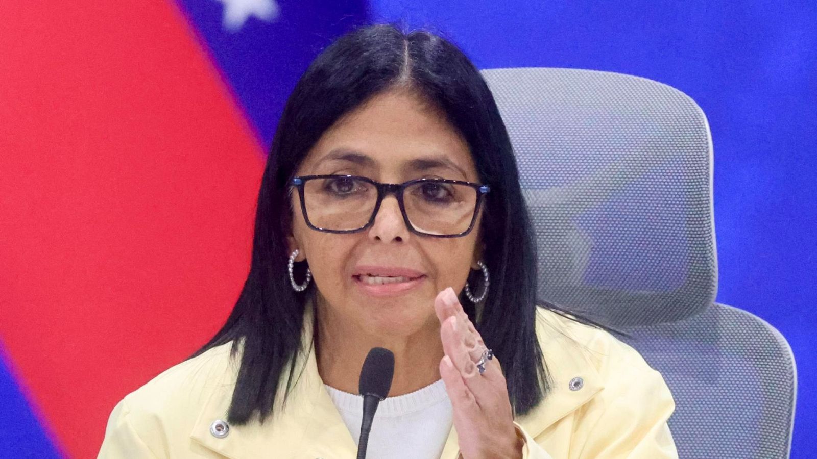 Delcy Rodríguez se querella contra Aldama y contrata al despacho del juez Garzón para el caso