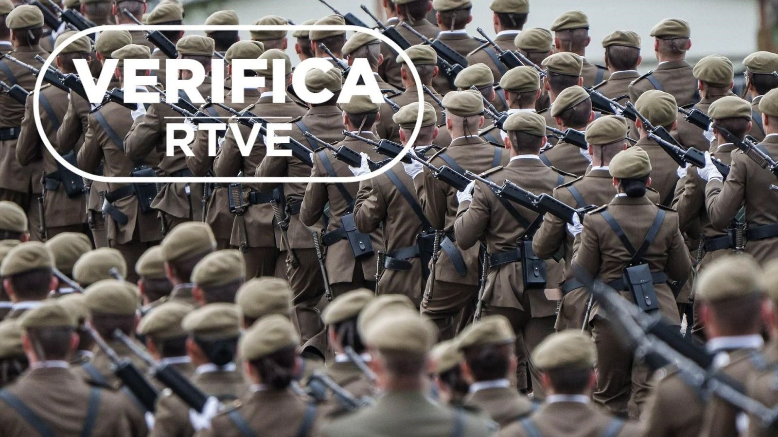 Vuelve el bulo de que España recupera el servicio militar obligatorio, la antigua 'mili'