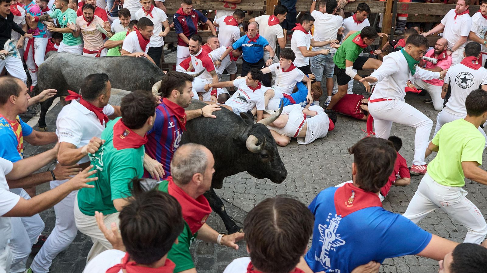 Las fotos más impactantes del quinto encierro de San Fermín