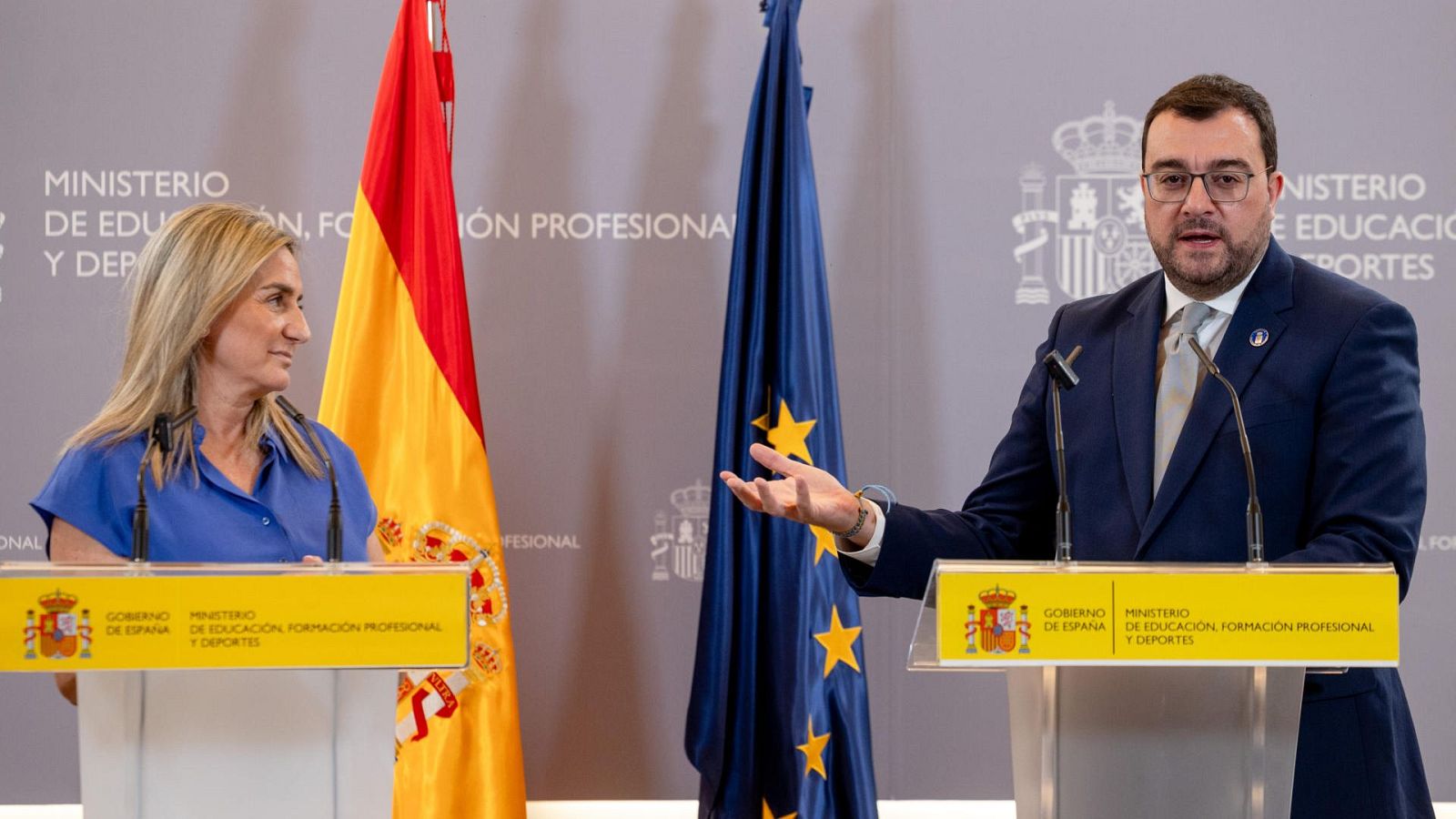 La ministra de Educación, Formación Profesional y Deportes, Milagros Tolón se reúne con el presidente del Principado de Asturias, Adrián Barbón