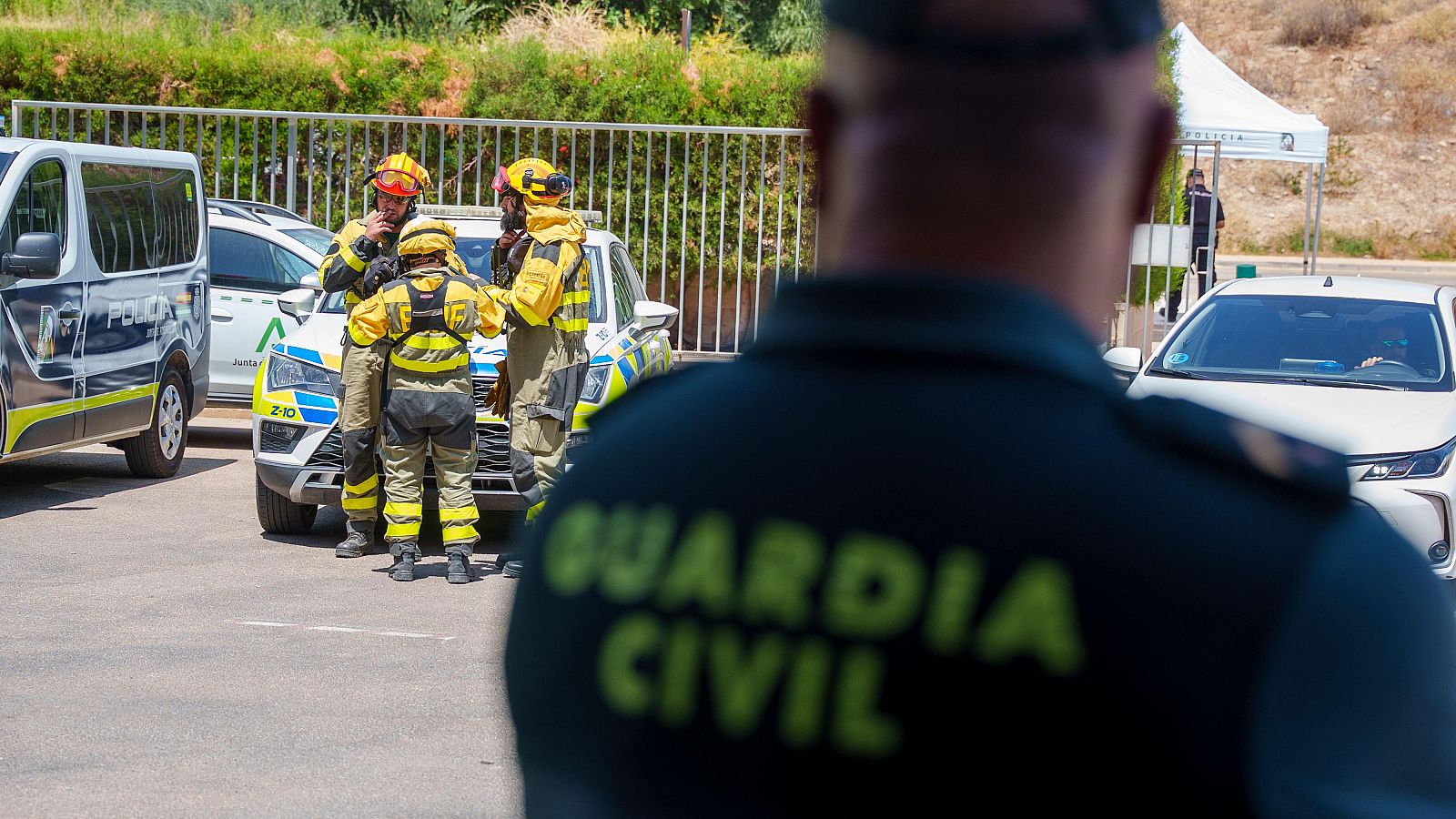 Buscan a 23 personas "no localizadas" por el incendio de Los Gallardos, Almería