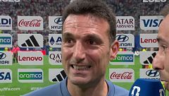 Scaloni, entregado con su gente tras remontar épicamente a Inglaterra: "Somos únicos y no es arrogancia, es corazón"