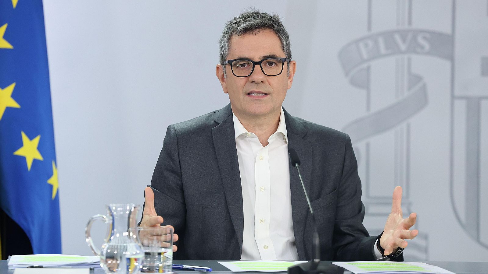 Bolaños ve "desafortunadas" las palabras de Rajoy y dice que Williams y Lamal son "tan españoles" como los "racistas"