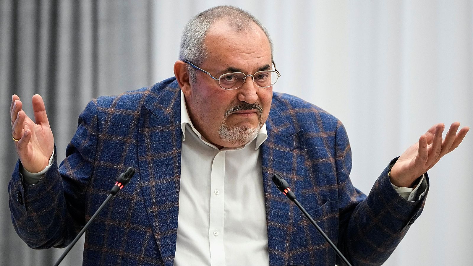 Rusia libera al opositor Nadezhdin bajo obligación de presentarse ante un tribunal pronto