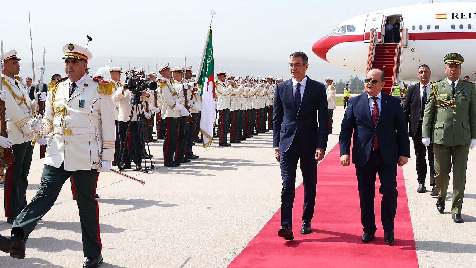Pedro Sánchez en Argelia