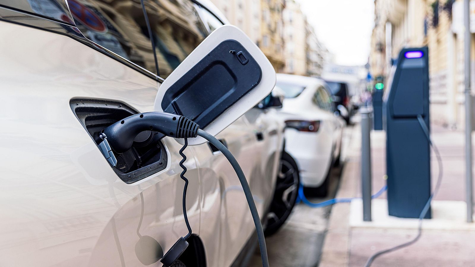 Ayudas de hasta 4.500 euros para coches eléctricos fabricados en la Unión Europea