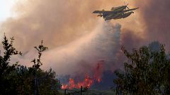 Los incendios en Madrid y Ávila queman ya 77.000 hectáreas y obligan a evacuar nuevos municipios