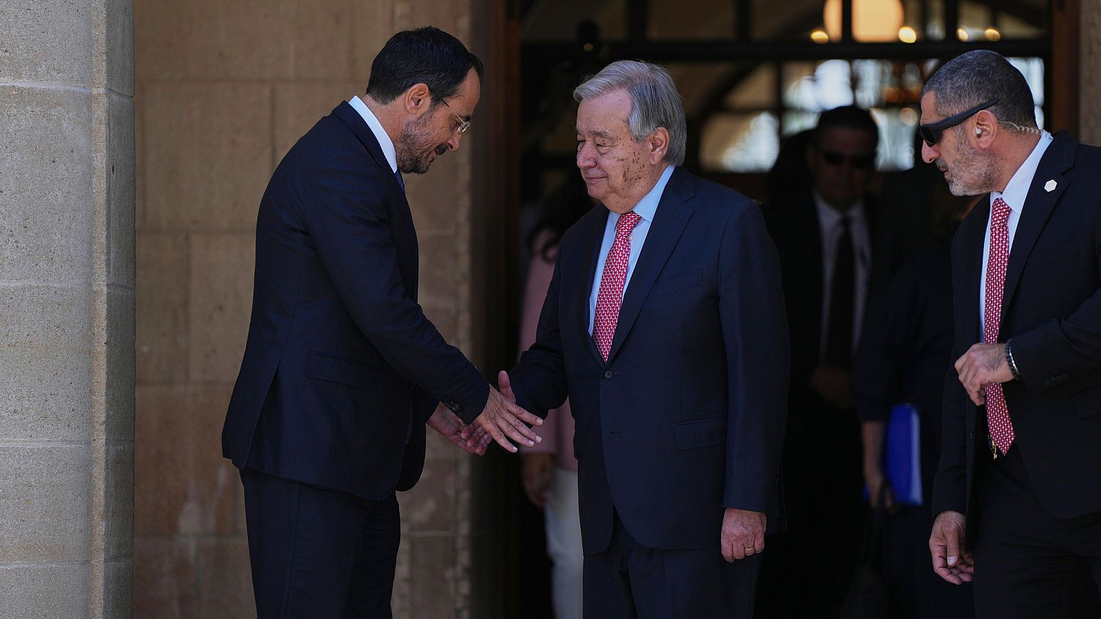 António Guterres visita Chipre para retomar las negociaciones de paz entre los territorios griego y turco