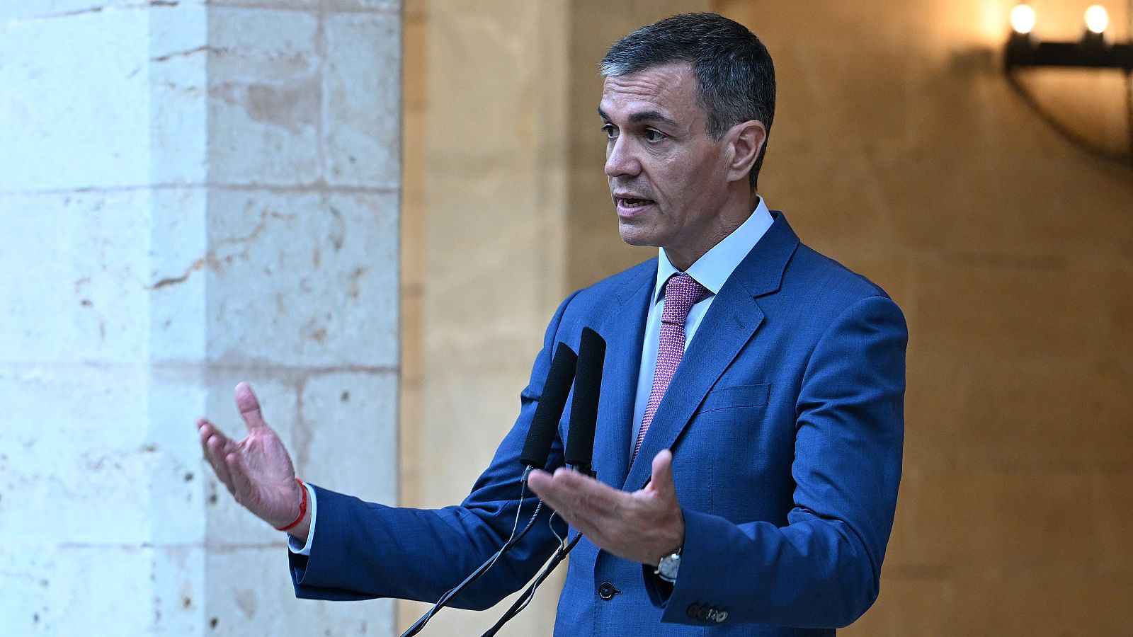 Pedro Sánchez viaja este viernes a Ceuta para abordar la crisis migratoria