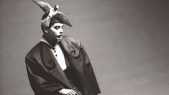 Sybilla y las otras miradas: 40 años de moda convertida en arte