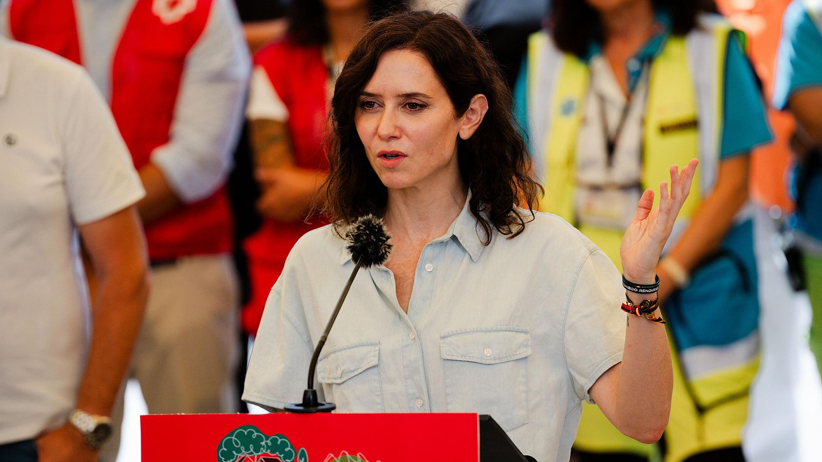 Ayuso confirma la venta del ático en Chamberí y otros cuatro