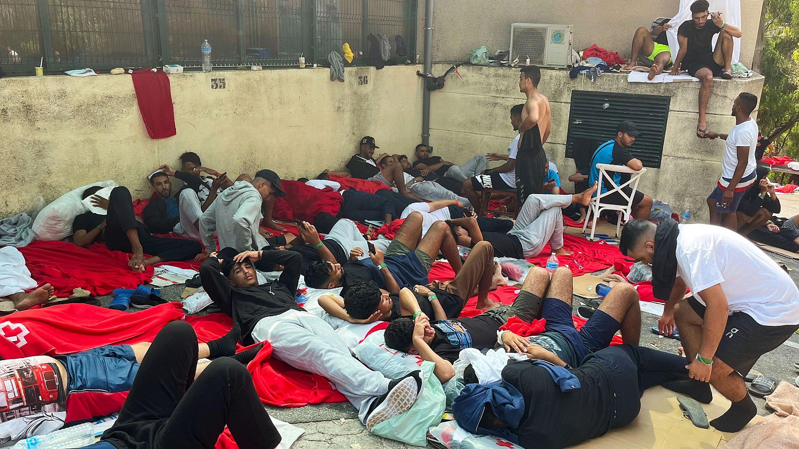 Migrantes en Ceuta tras la entrada masiva el pasado 28 de julio