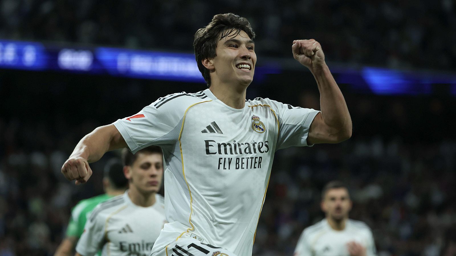 Gonzalo García durante un partido con el Real Madrid