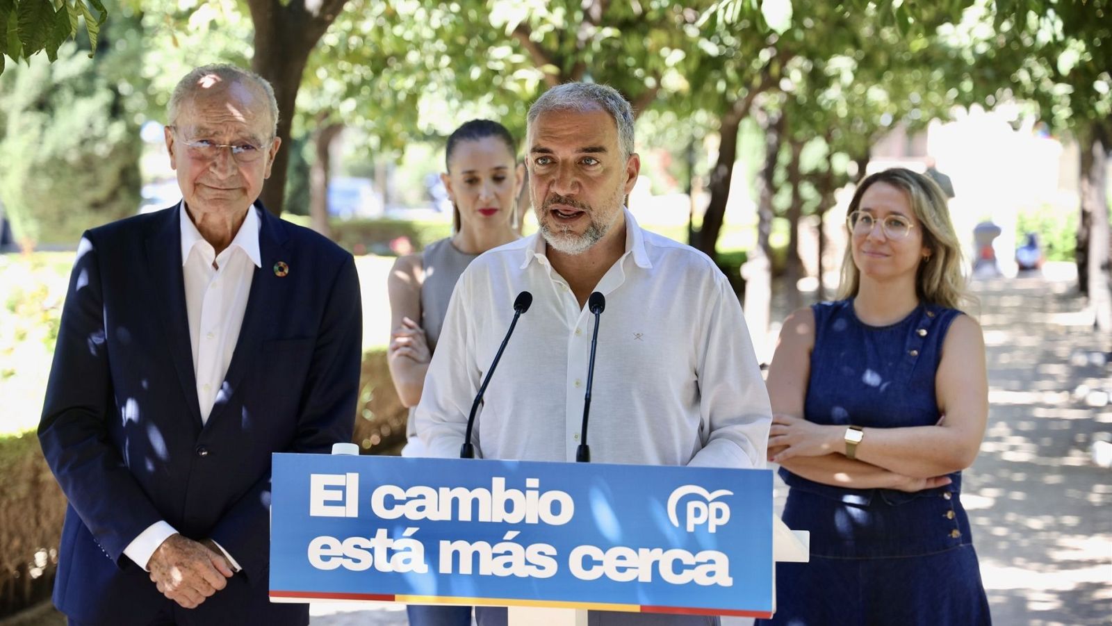 El PP dice ante el rechazo de Vox a acoger menores que sus pactos autonómicos exigen "cumplir la ley"