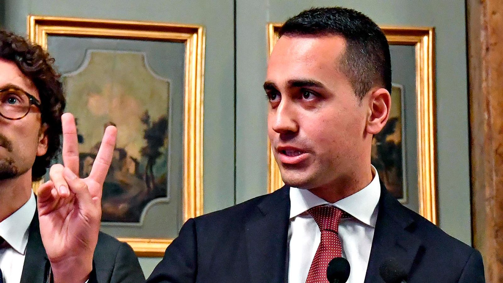 El líder del Movimiento Cinco Estrellas, Luigi di Maio, tras la última ronda de conversaciones