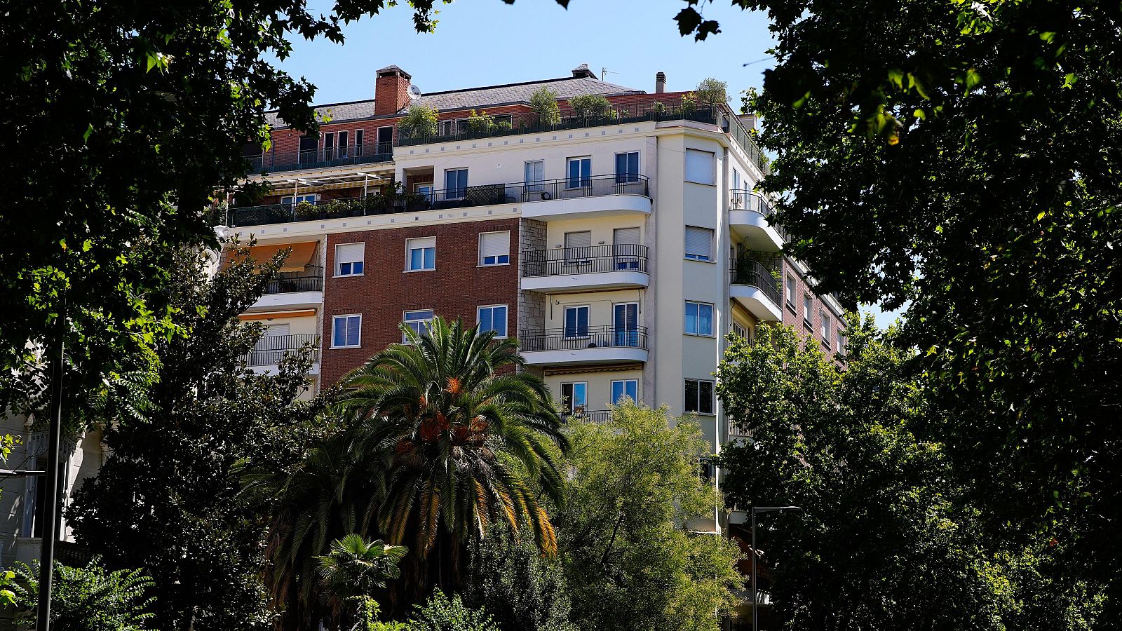 Un juzgado investiga la compra del ático de lujo de la Comunidad de Madrid