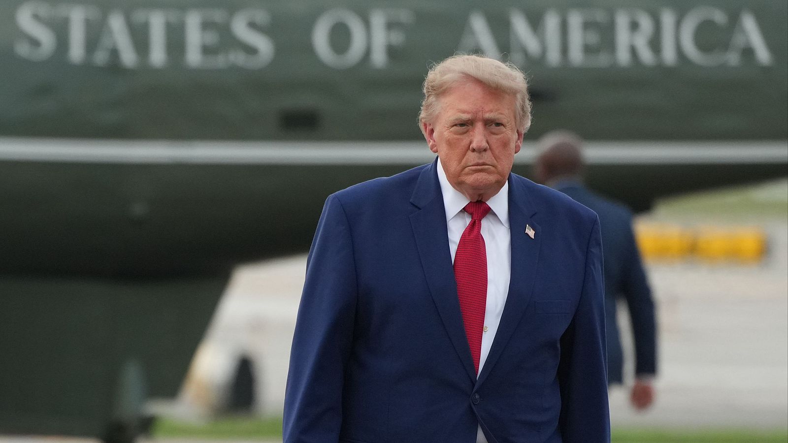 Trump retira los fondos para procedimientos de transición de género en menores al considerarlos "prácticas bárbaras"