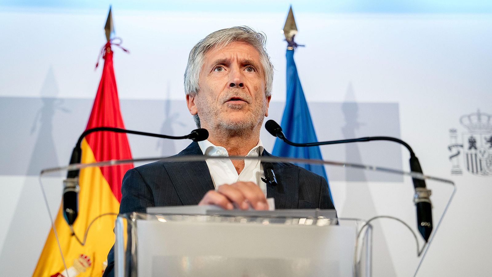 El ministro del Interior, Fernando Grande-Marlaska, atiende a los medios de comunicación tras la reunión del consejo extraordinario de ministros del Interior de la UE por la crisis en Ceuta.