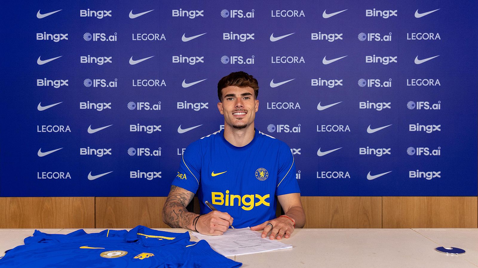 Pep Chavarría firma por el Chelsea FC