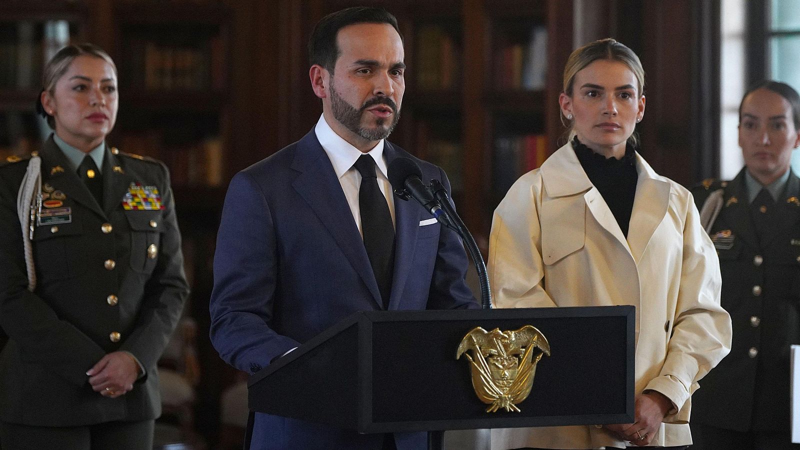 De la Espriella autoriza que Colombia se una a las operaciones con Estados Unidos contra el "narcoterrorismo"