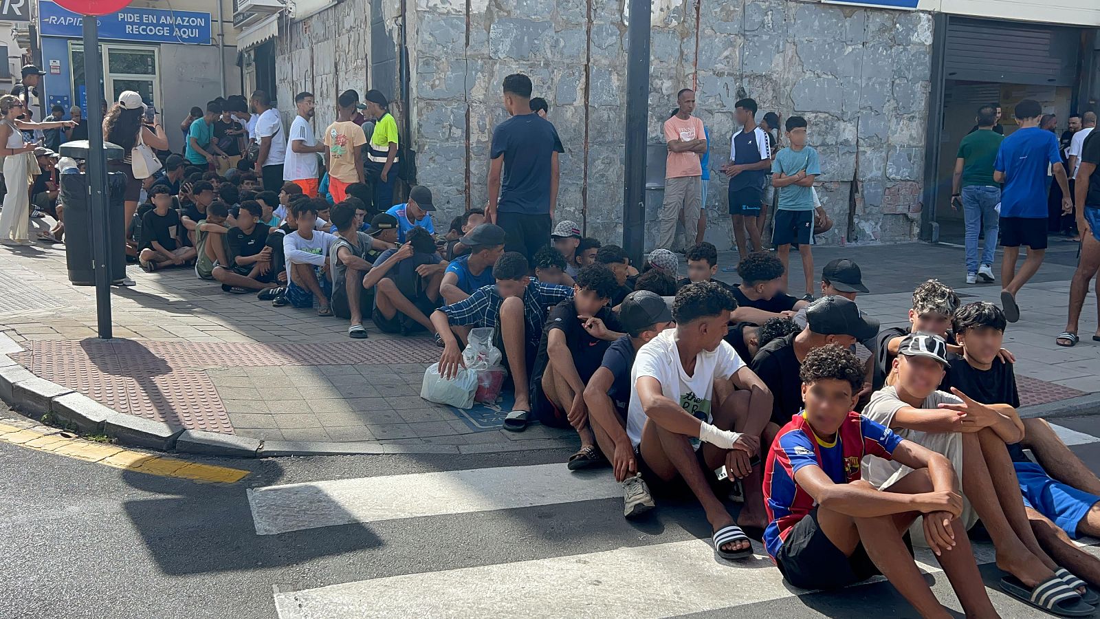 El drama de los menores no acompañados en Ceuta: algunas familias en Marruecos ni siquiera saben dónde están