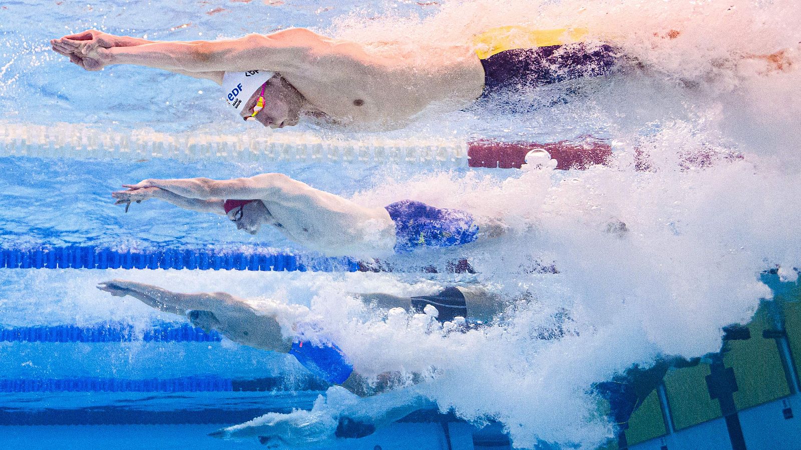 España roza el podio en el 4x100 libre en París