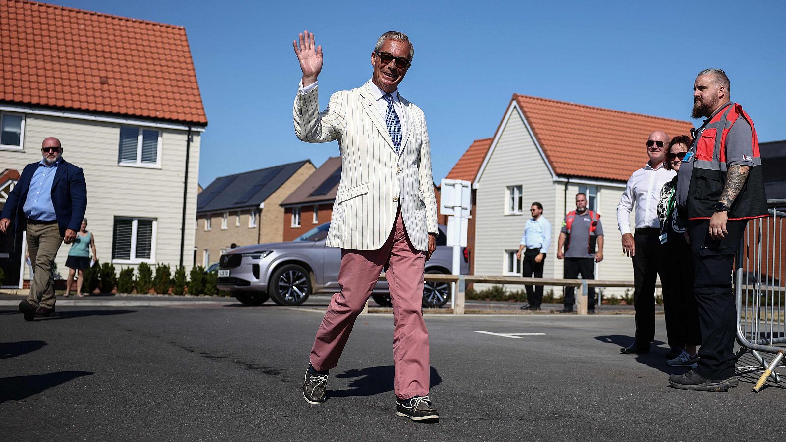Farage revalida su escaño en el sur de Inglaterra pero sigue sin esclarecer las sospechas sobre sus finanzas