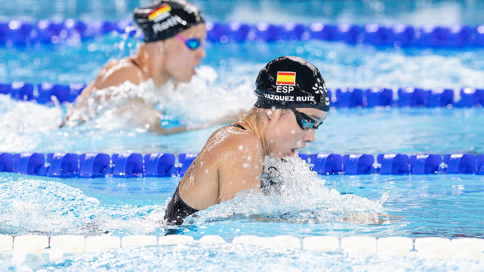 Alba Vázquez se mete en la final de los 200m estilos