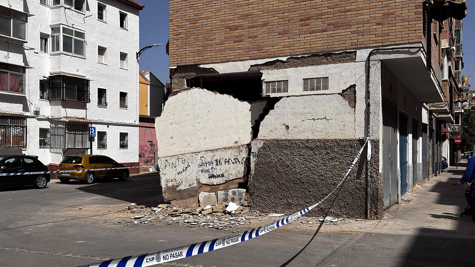 Granada intenta volver a la normalidad tras una noche en la que se han registrado seis terremotos