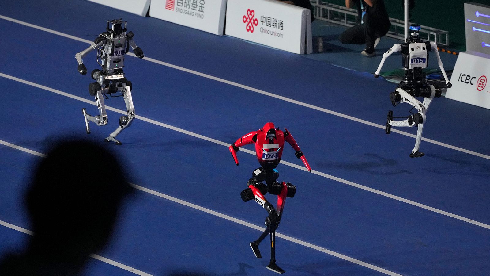 Un robot chino supera el récord mundial de Usain Bolt en los 100 metros en una prueba previa a los Juegos Mundiales de Robots