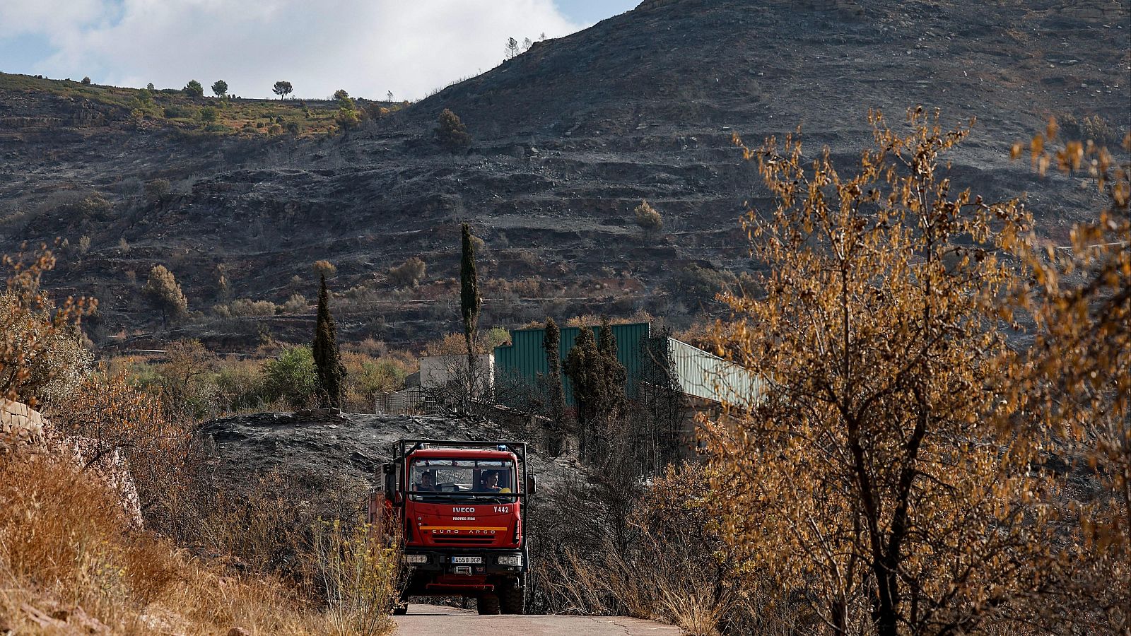 Se levanta el confinamiento de los vecinos de Gátova y se reabre la CV-25 tras el incendio