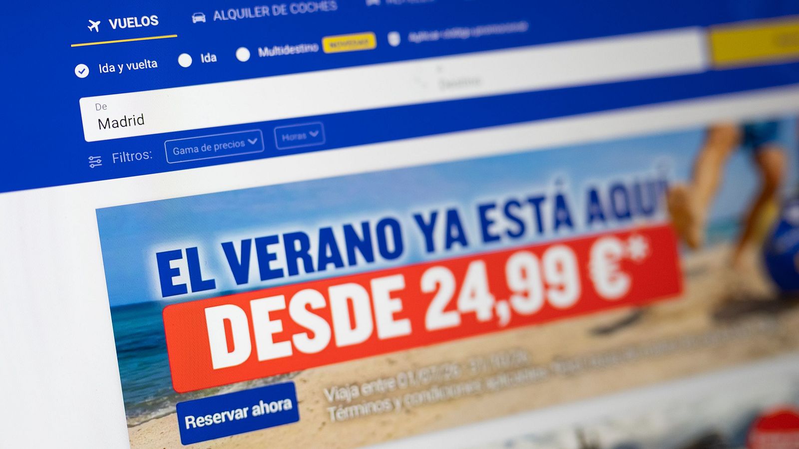 Consumo expedienta a una plataforma de venta de billetes de tren y avión por ocultar los gastos de gestión hasta el final de la compra