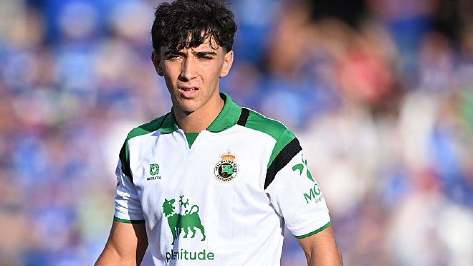 El joven centrocampista del Racing Sergio Martínez ficha por el Real Madrid
