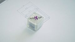 Pulseras centinela y cápsulas 'NarXCup': dispositivos para evitar la sumisión química