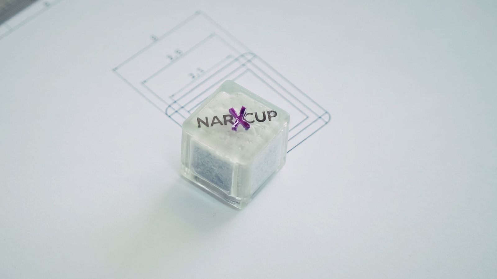 Pulseras centinela y cápsulas 'NarXCup': los dispositivos de Alovera y El Casar para luchar contra la sumisión química