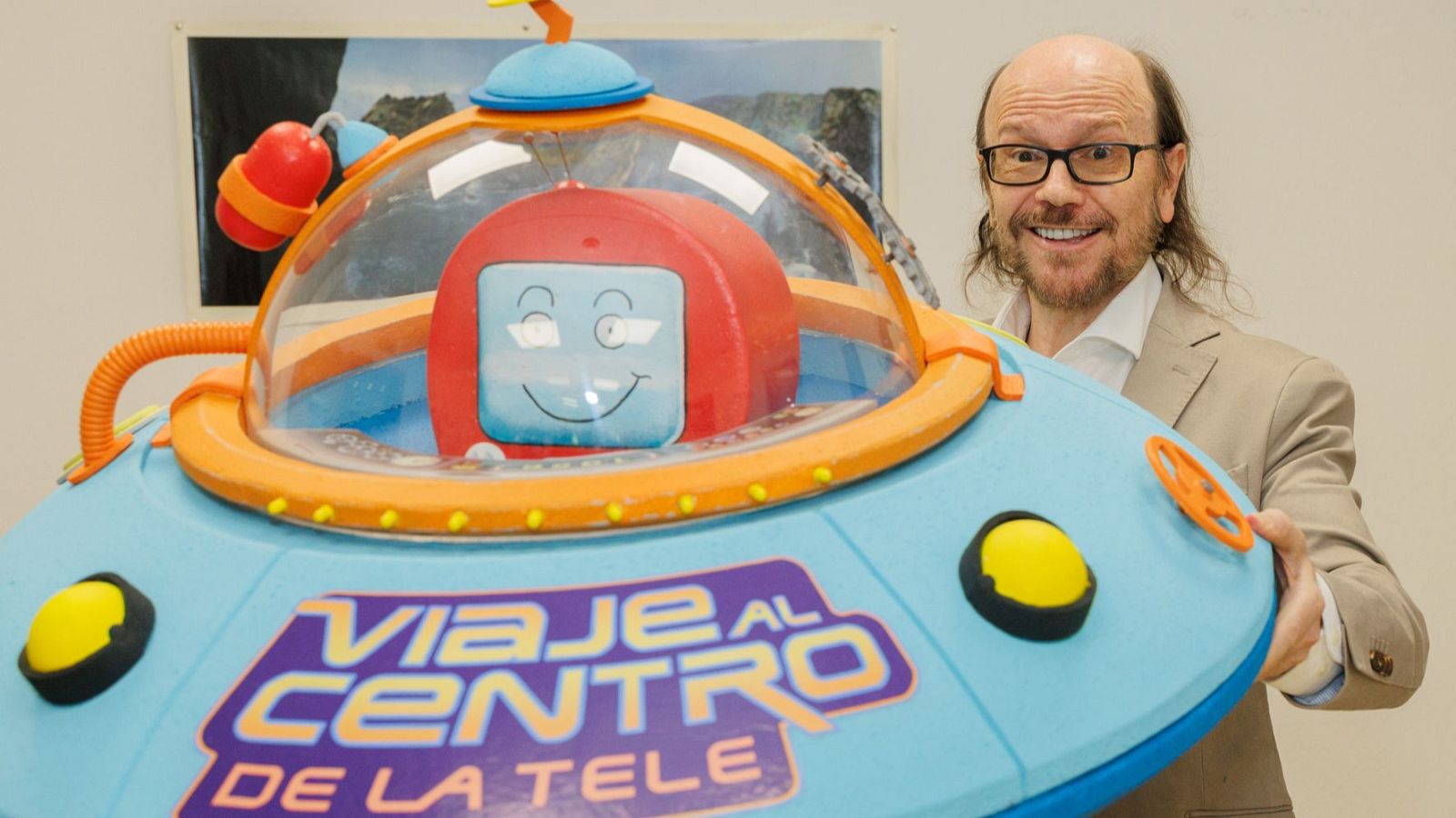 Santiago Segura, en la nueva temporada de 'Viaje al centro de la tele'