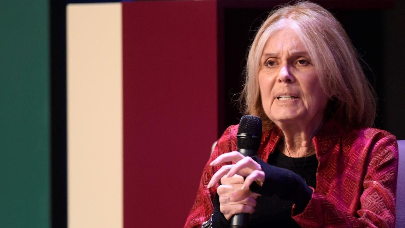 Muere la escritora Gloria Steinem, referente de la segunda ola del feminismo en Estados Unidos