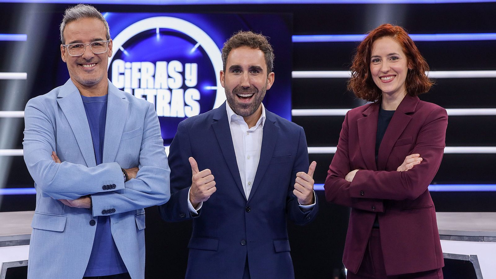 Los presentadores, David Calle, Aitor Albizua y Elena Herráiz