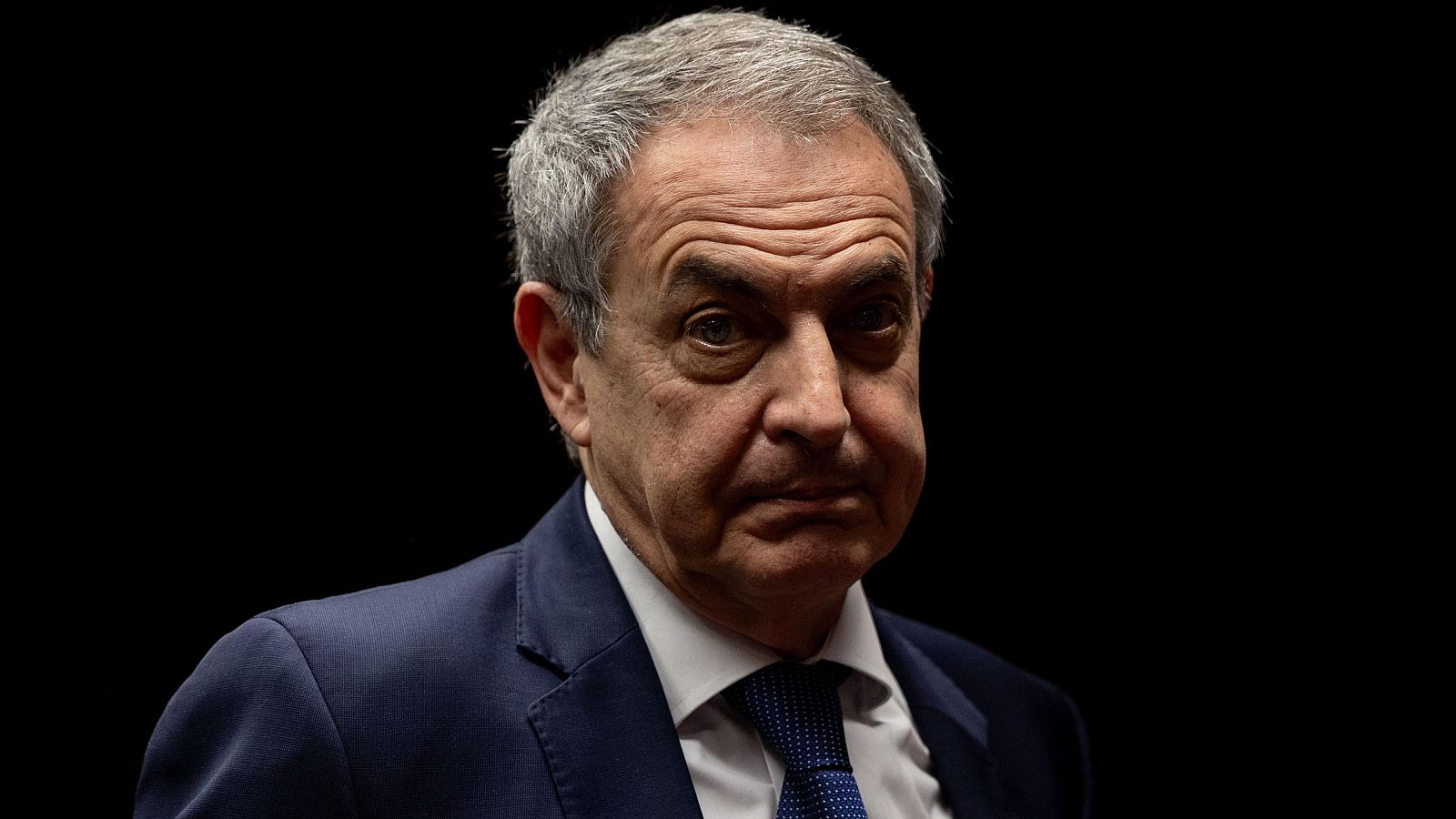 El expresidente del Gobierno, José Luis Rodríguez Zapatero, momentos antes de su comparecencia en la comisión del caso Koldo en el Senado