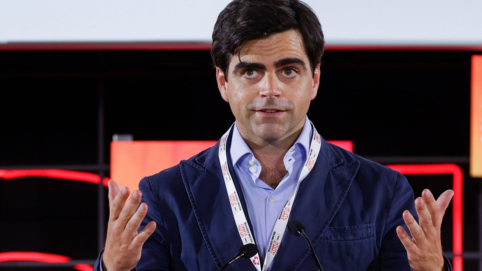 Diego del Alcázar publica 'La idea de volver': "La infidelidad es muy atractiva porque supone una traición"