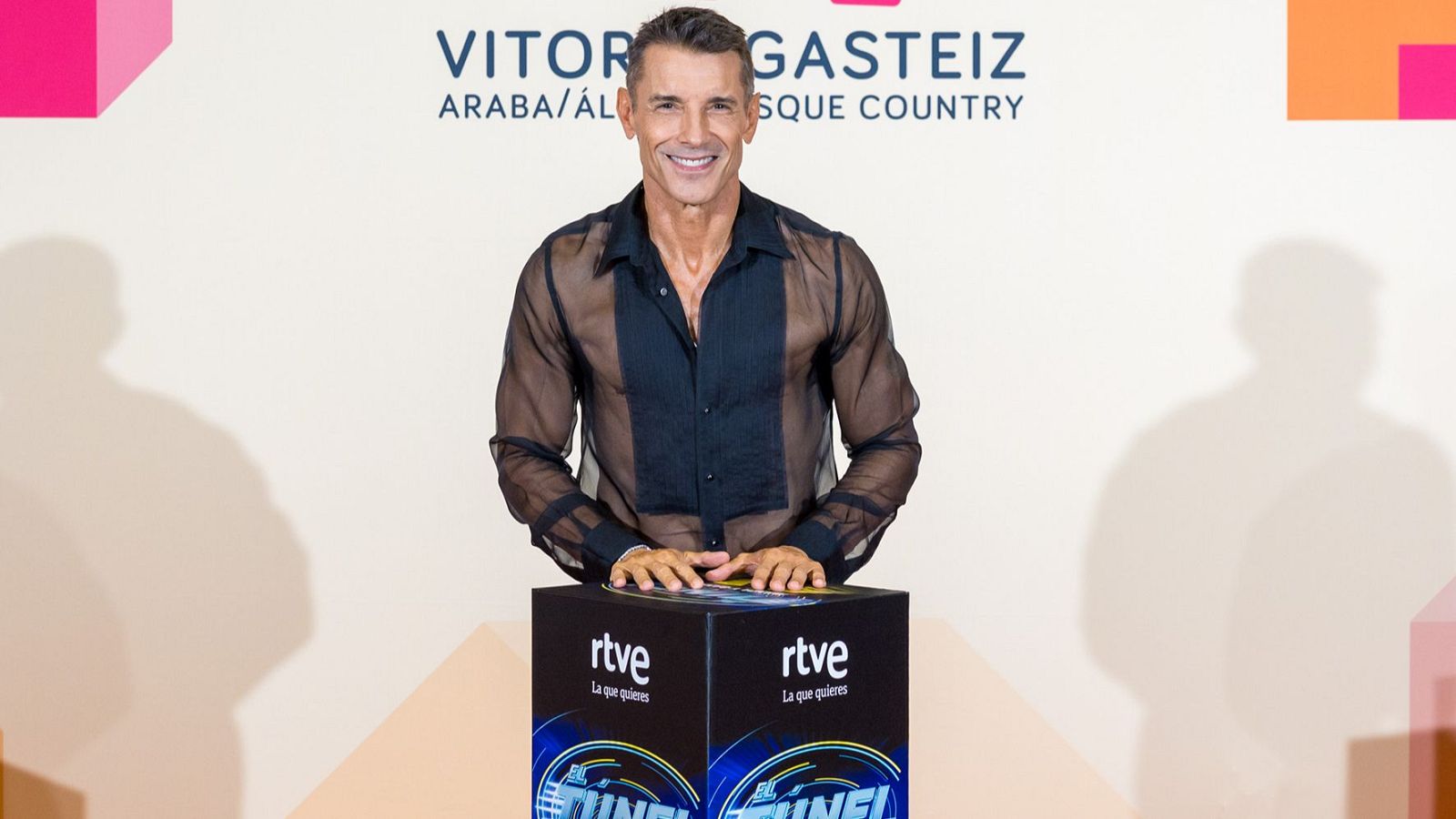 Jesús Vázquez presenta ‘El Túnel: avanza y gana’