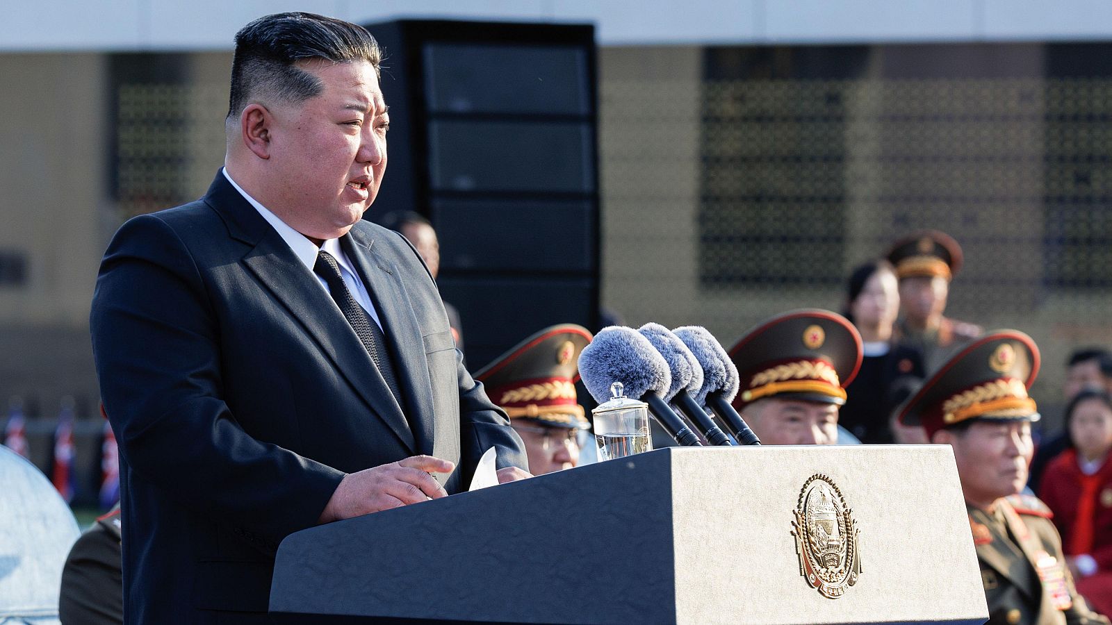 Kim Jong-un promete a Putin ampliar los lazos con Rusia y respalda su victoria en la "guerra santa" contra Ucrania