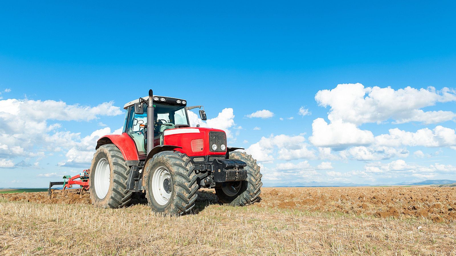 Los agricultores denuncian que el gasóleo agrícola ha subido un 45%