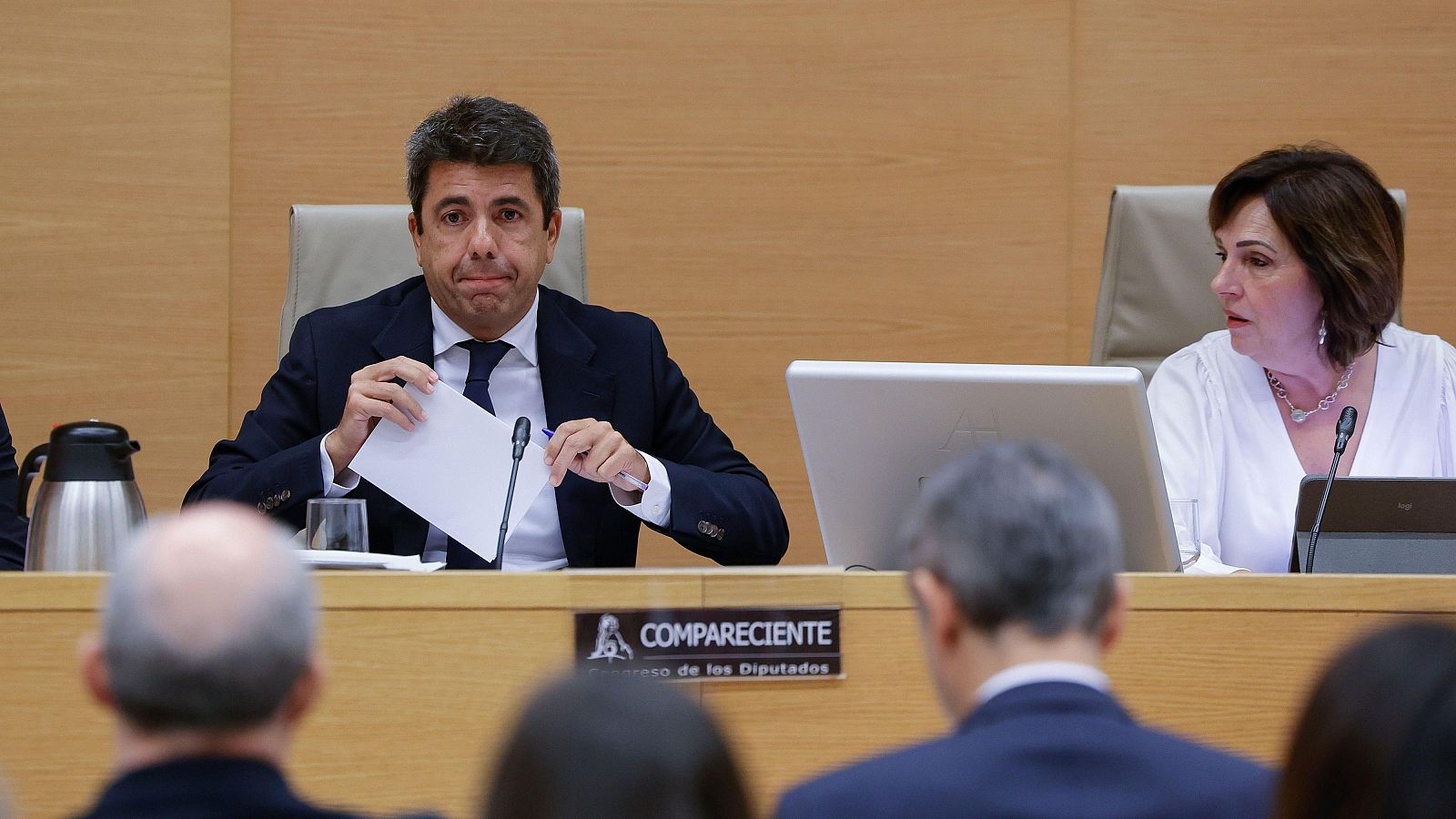 Carlos Mazón comparece este lunes por segunda vez ante la comisión de la dana en el Congreso El presidente de la Generalitat valenciana en funciones Carlos Mazón junto a la presidenta de la comisión de investigación de la dana, Carmen Martínez Ramírez en su primera comparecencia en el Congreso en Madrid