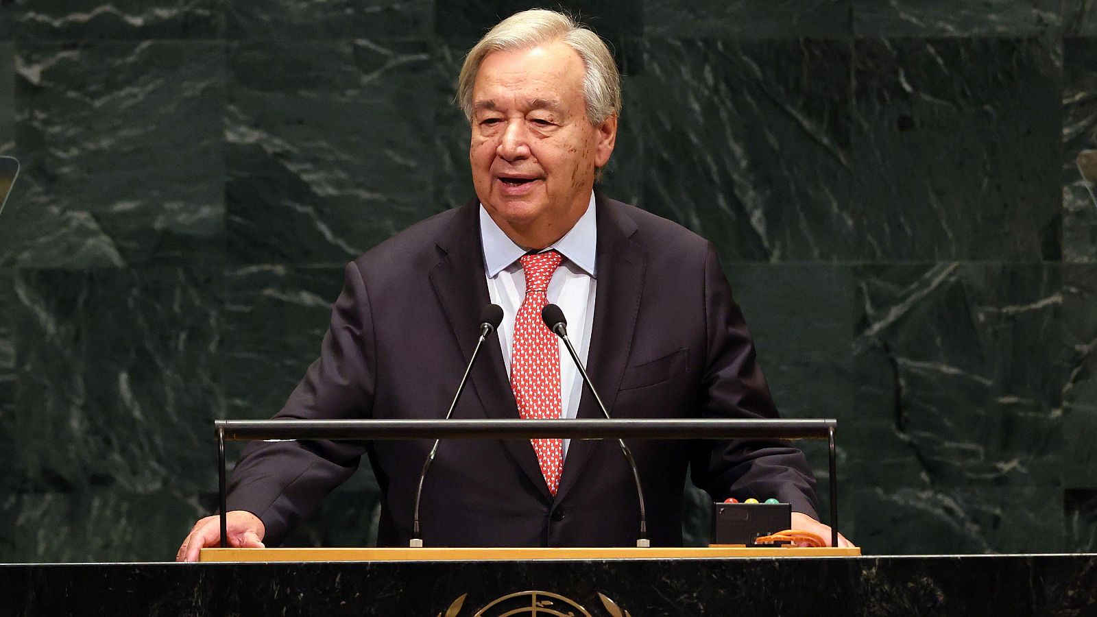 Guterres advierte del riesgo de que el mundo "se divida en dos bloques" en su último discurso ante la Asamblea de la ONU