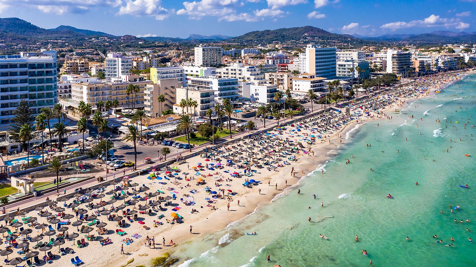 Baleares lidera los precios de pernotaciones hoteleras en España