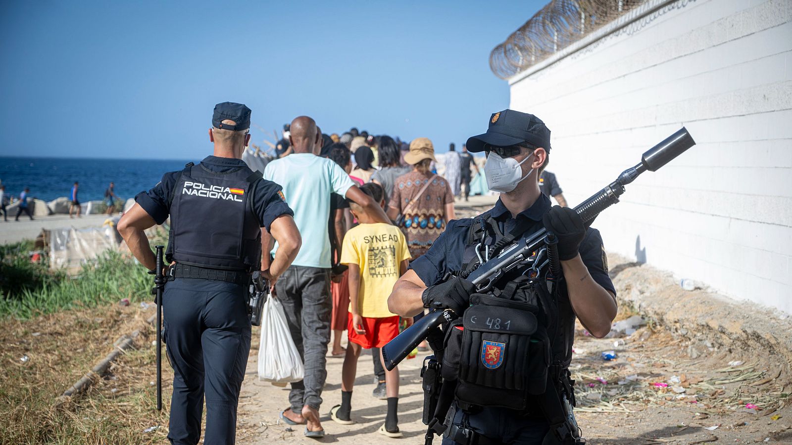 El Gobierno refuerza la frontera en Ceuta y Melilla ante los llamamientos para una nueva entrada masiva