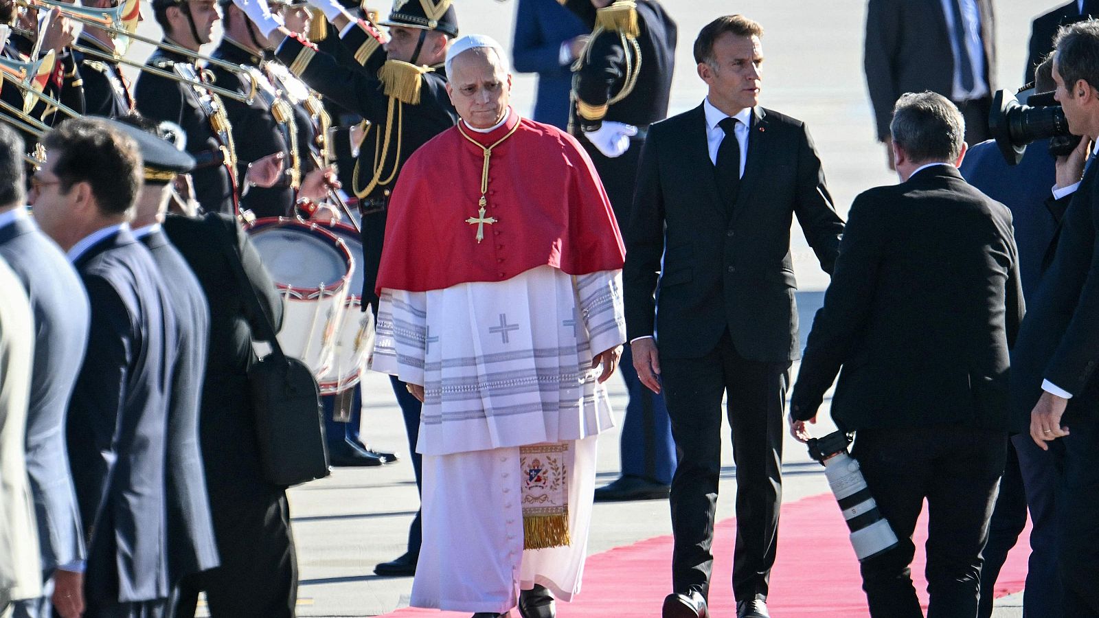 Viaje del papa León XIV a Francia