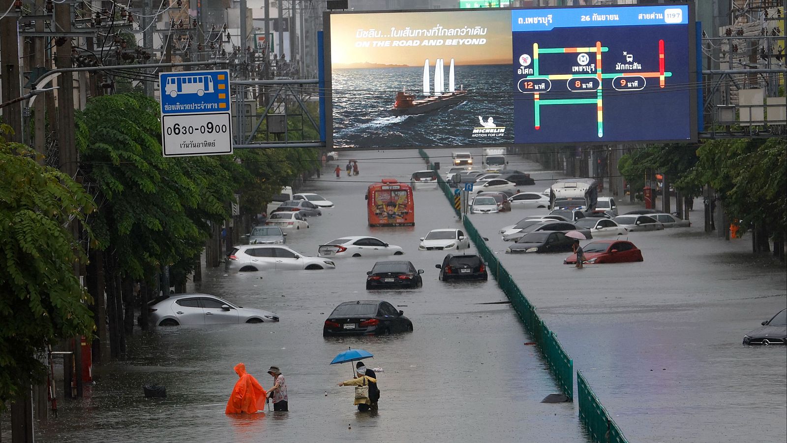 Bangkok declara el estado de desastre por las inundaciones